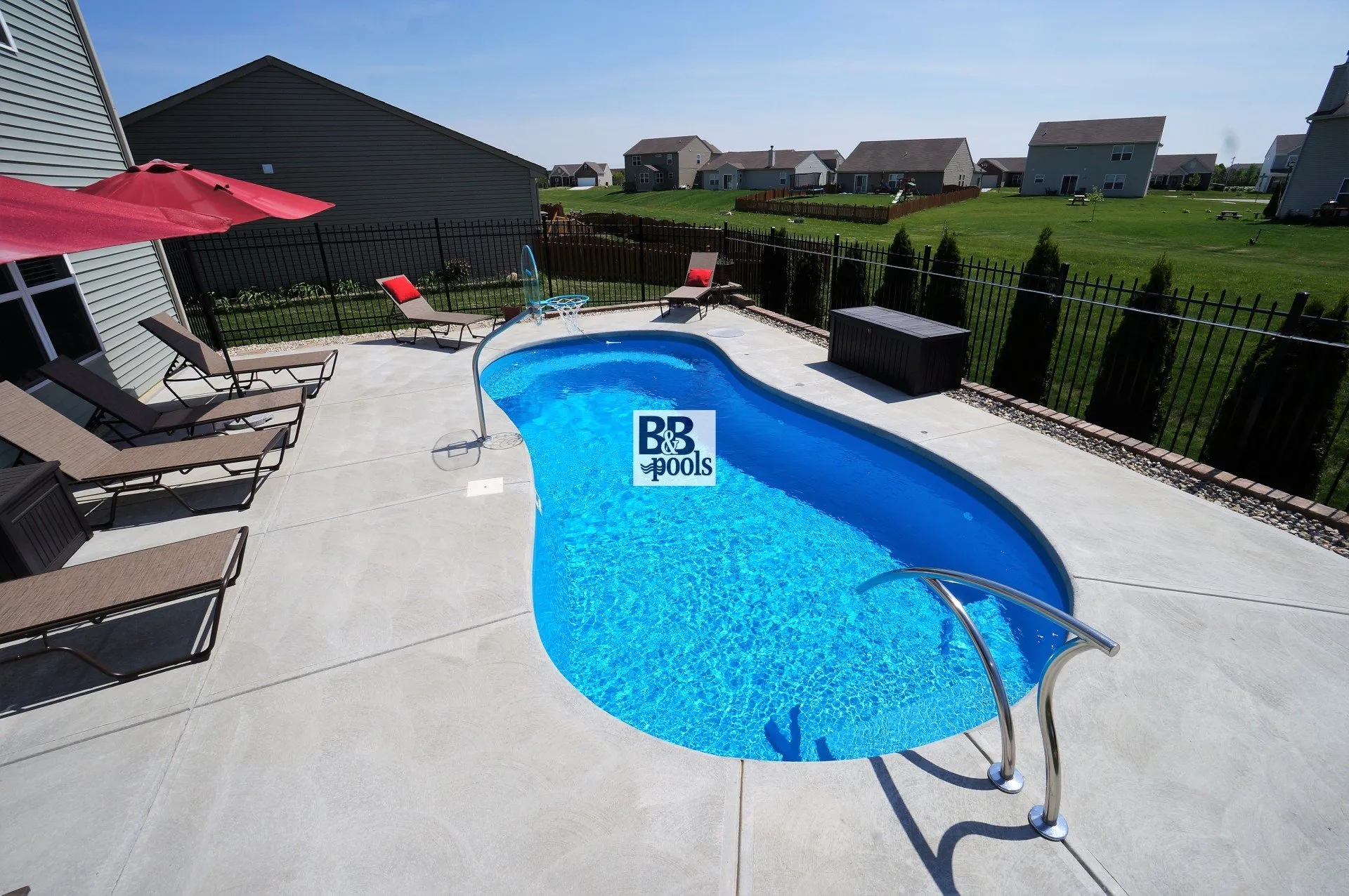 Titus+Fiberglass+Pool+(3)-1920w